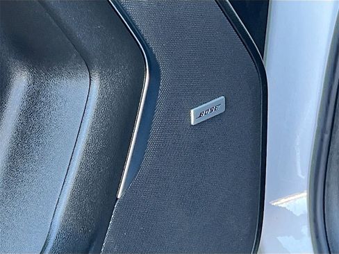 Used 2022 Chevrolet Tahoe Z71 w/ Luxury Package image 19