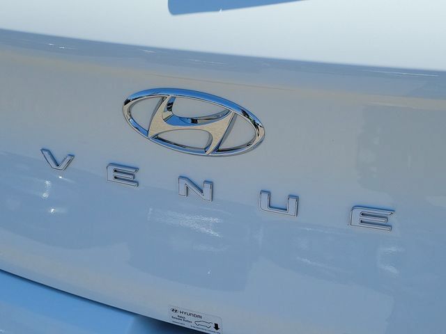 Certified 2026 Hyundai Venue SE FWD image 25
