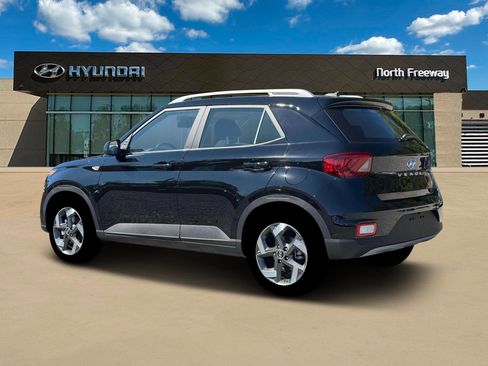 New 2026 Hyundai Venue SEL image 4