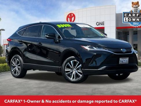 Used 2023 Toyota Venza LE AWD/4WD image 2