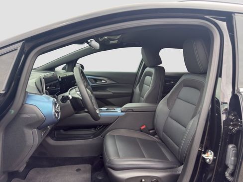 Used 2024 Chevrolet Blazer EV LT AWD/4WD image 9