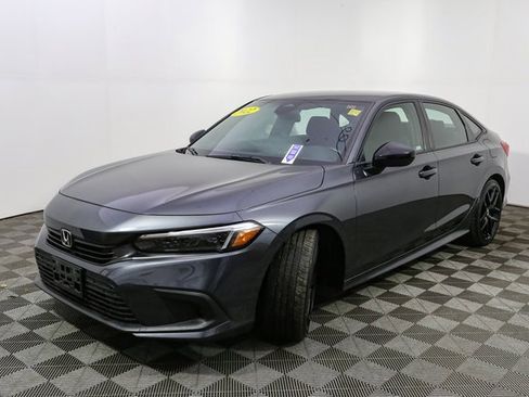 Used 2022 Honda Civic Sport image 5