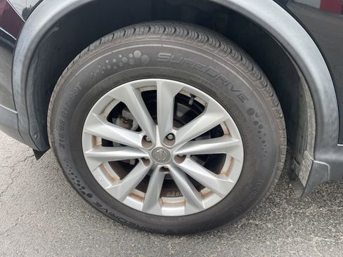 Used 2017 Nissan Rogue Sport S w/ S Appearance Package image 8