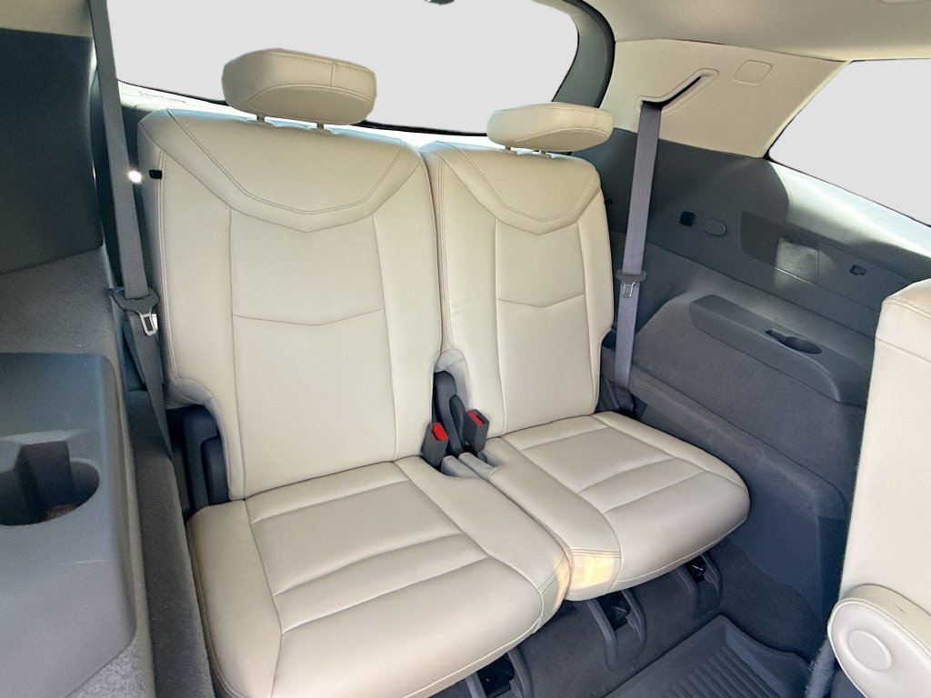 Used 2024 Cadillac XT6 Premium Luxury w/ LPO, Floor Liner Package AWD/4WD image 31