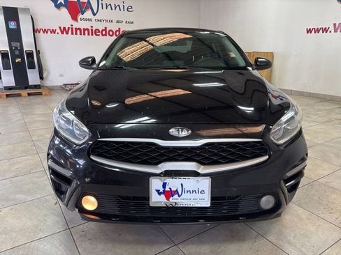 Used 2020 Kia Forte LXS FWD image 2