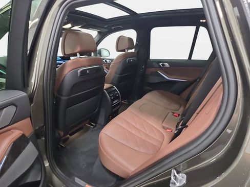 Used 2024 BMW X5 xDrive50e w/ Premium Package AWD/4WD image 10