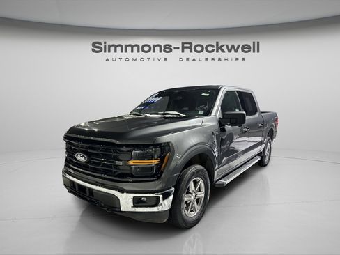 Used 2024 Ford F150 XLT image 4