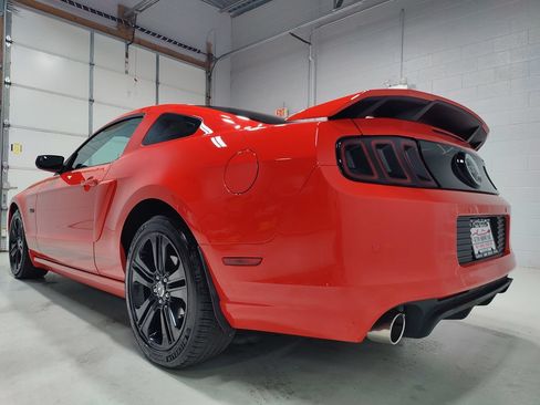 Used 2014 Ford Mustang GT w/ Equipment Group 402A RWD image 18