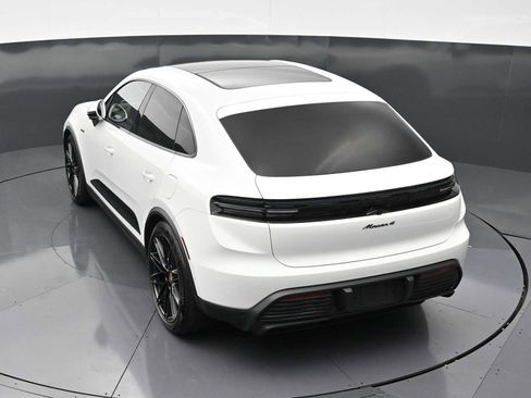 New 2025 Porsche Macan 4 Electric AWD/4WD image 35