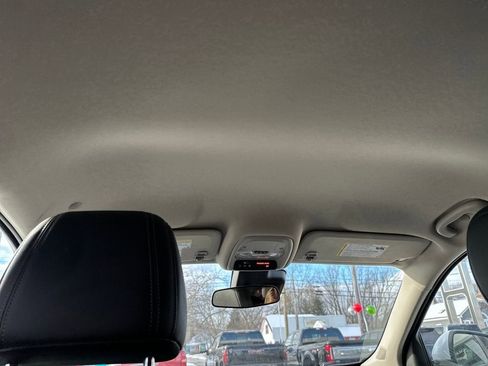 Used 2022 Buick Encore GX Select w/ Sport Touring Package image 16