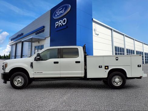 Used 2019 Ford F250 XL w/ Power Equipment Group image 17