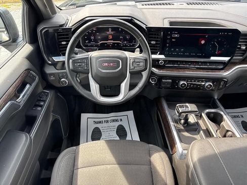 Used 2024 GMC Sierra 1500 Elevation w/ LPO, Elevation Black Package AWD/4WD image 22