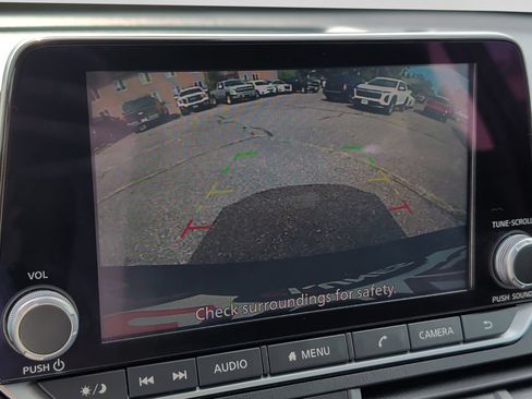 Used 2025 Nissan Altima 2.5 SV FWD image 22