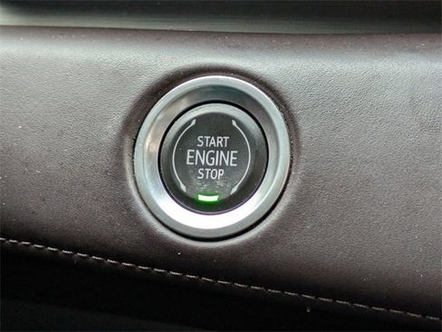 Used 2021 Cadillac Escalade Sport Platinum image 29