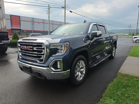 Used 2019 GMC Sierra 1500 SLT w/ SLT Premium Package AWD/4WD image 8
