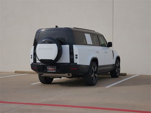 New 2026 Land Rover Defender 130 S image 4