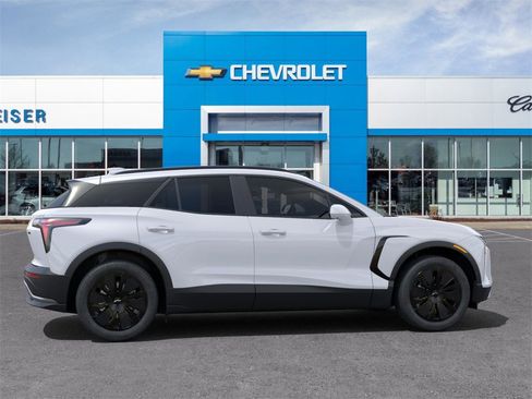 New 2025 Chevrolet Blazer EV LT image 5