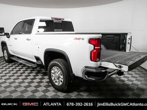 Used 2024 Chevrolet Silverado 2500 LTZ w/ LTZ Convenience Package image 31