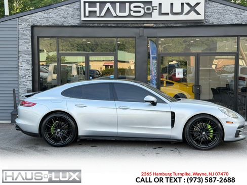 Used 2018 Porsche Panamera 4 AWD/4WD image 19
