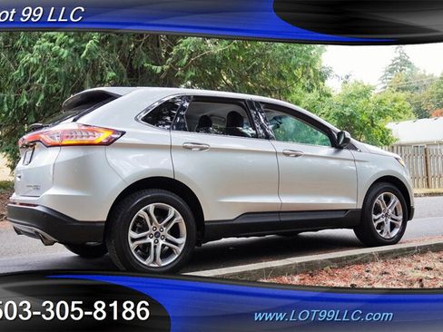 Used 2017 Ford Edge Titanium w/ Technology Package AWD/4WD image 9