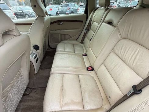 Used 2011 Volvo XC70 3.2 image 18