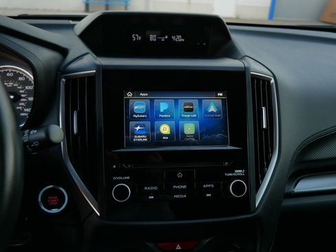 Used 2023 Subaru Forester Premium image 22