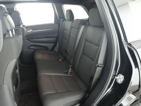 Used 2019 Jeep Grand Cherokee Laredo image 23