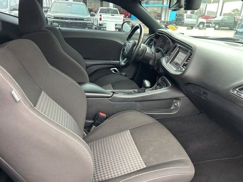 Used 2022 Dodge Challenger GT w/ Driver Convenience Group image 31