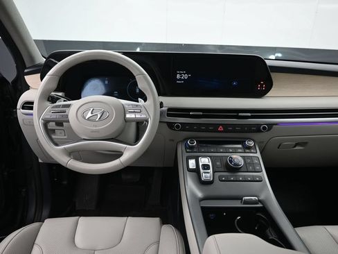 Used 2024 Hyundai Palisade Limited AWD/4WD image 11