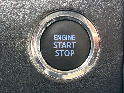 Used 2024 Toyota 4Runner TRD Off-Road AWD/4WD image 19