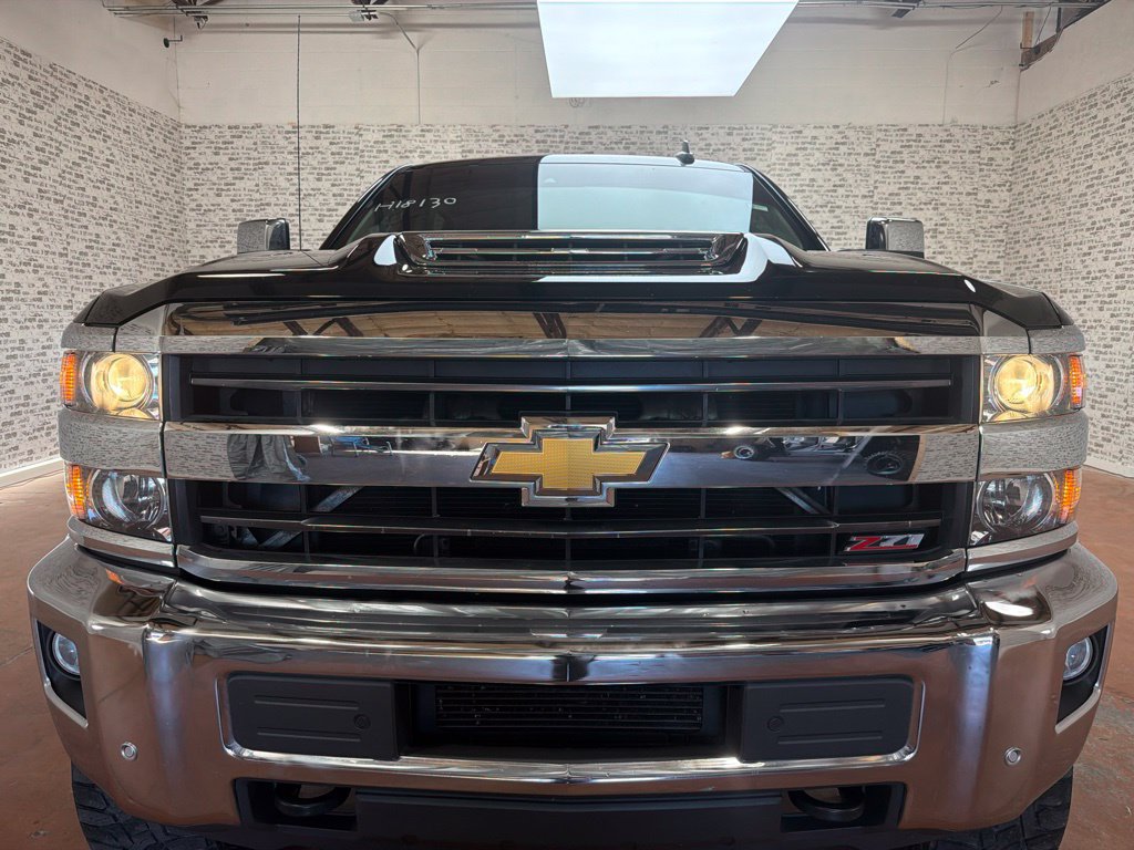 Used 2019 Chevrolet Silverado 2500 LTZ w/ Duramax Plus Package AWD/4WD image 2