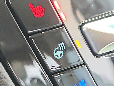 Used 2022 Ford Explorer Limited image 26