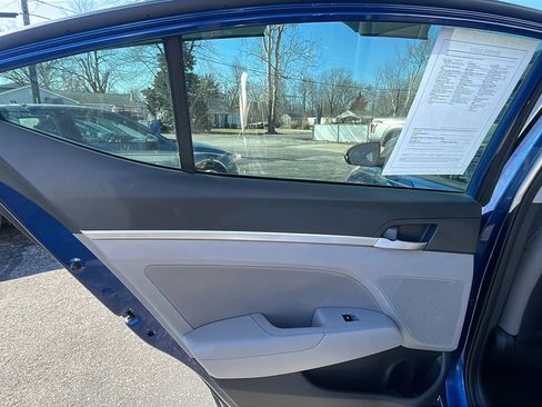Used 2020 Hyundai Elantra Value Edition w/ Cargo Package (C1) FWD image 21