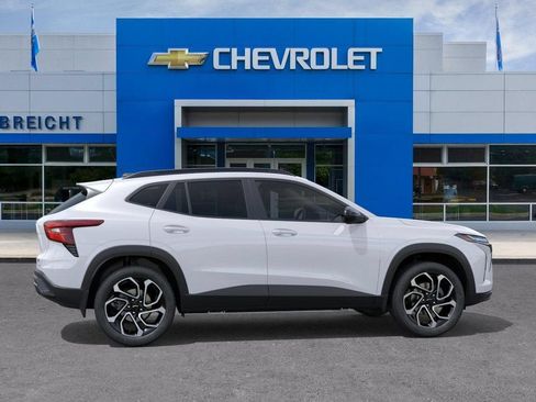 New 2026 Chevrolet Trax RS FWD image 5