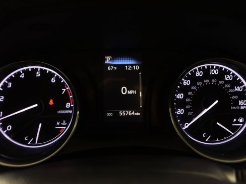 Used 2020 Toyota Camry SE image 16