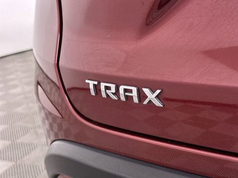 Used 2024 Chevrolet Trax LS image 69