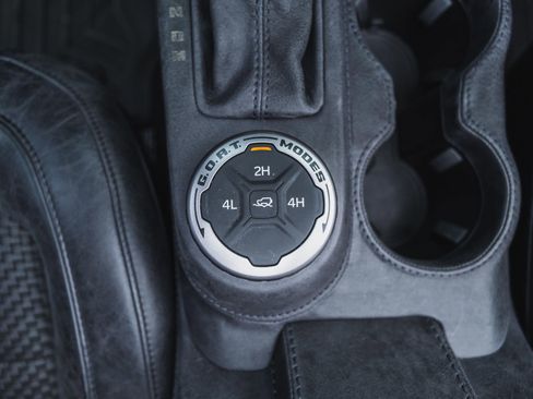 Used 2024 Ford Bronco Black Diamond AWD/4WD image 67