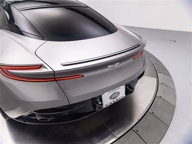 Used 2021 Aston Martin DB11 Coupe RWD image 27