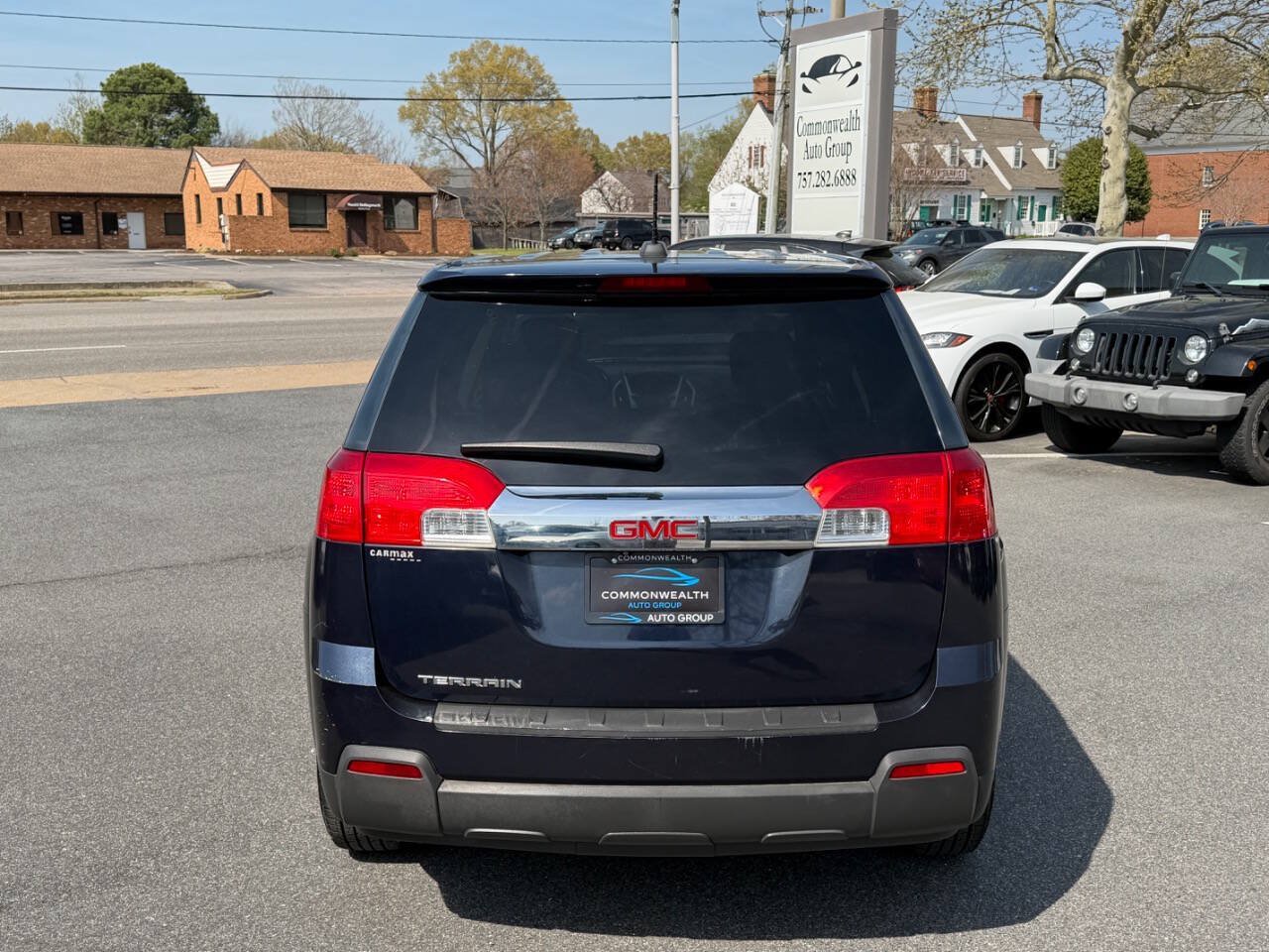 Used 2015 GMC Terrain SLE FWD image 9