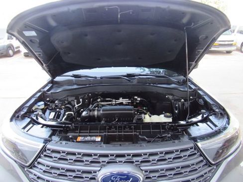 Used 2021 Ford Explorer XLT w/ Equipment Group 202A image 54