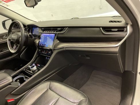 Used 2021 Jeep Grand Cherokee L Limited image 29