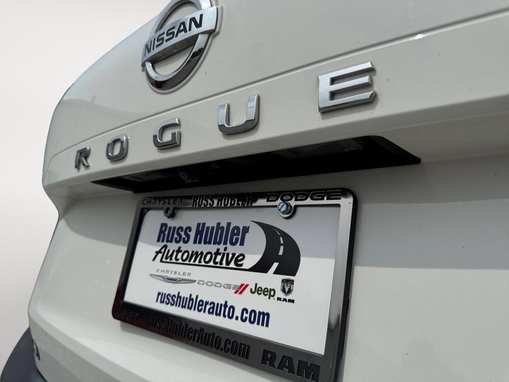 Used 2021 Nissan Rogue S FWD image 6