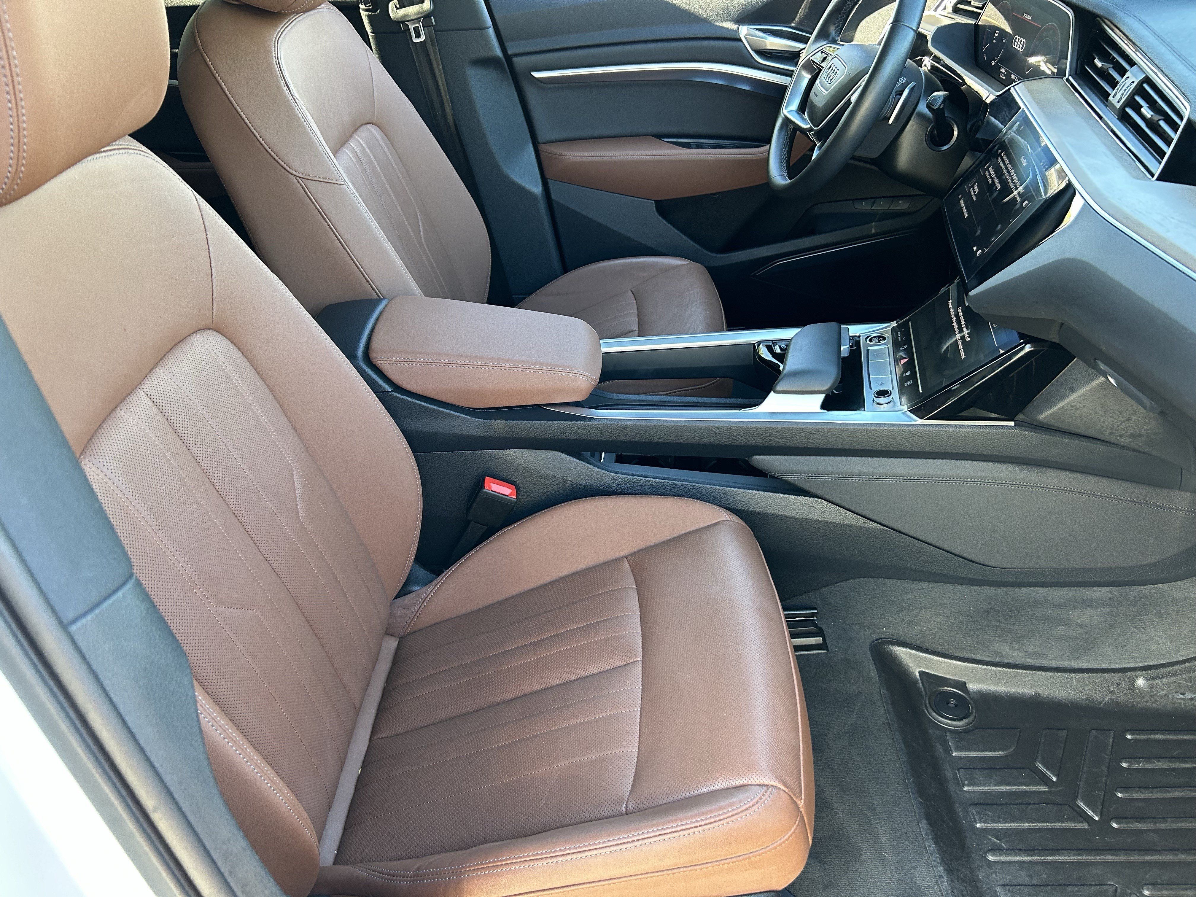 Used 2024 Audi Q8 e-tron Premium Plus w/ Premium Plus Package AWD/4WD image 9