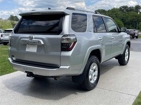 Used 2024 Toyota 4Runner SR5 image 6