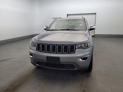 Used 2017 Jeep Grand Cherokee Limited image 15