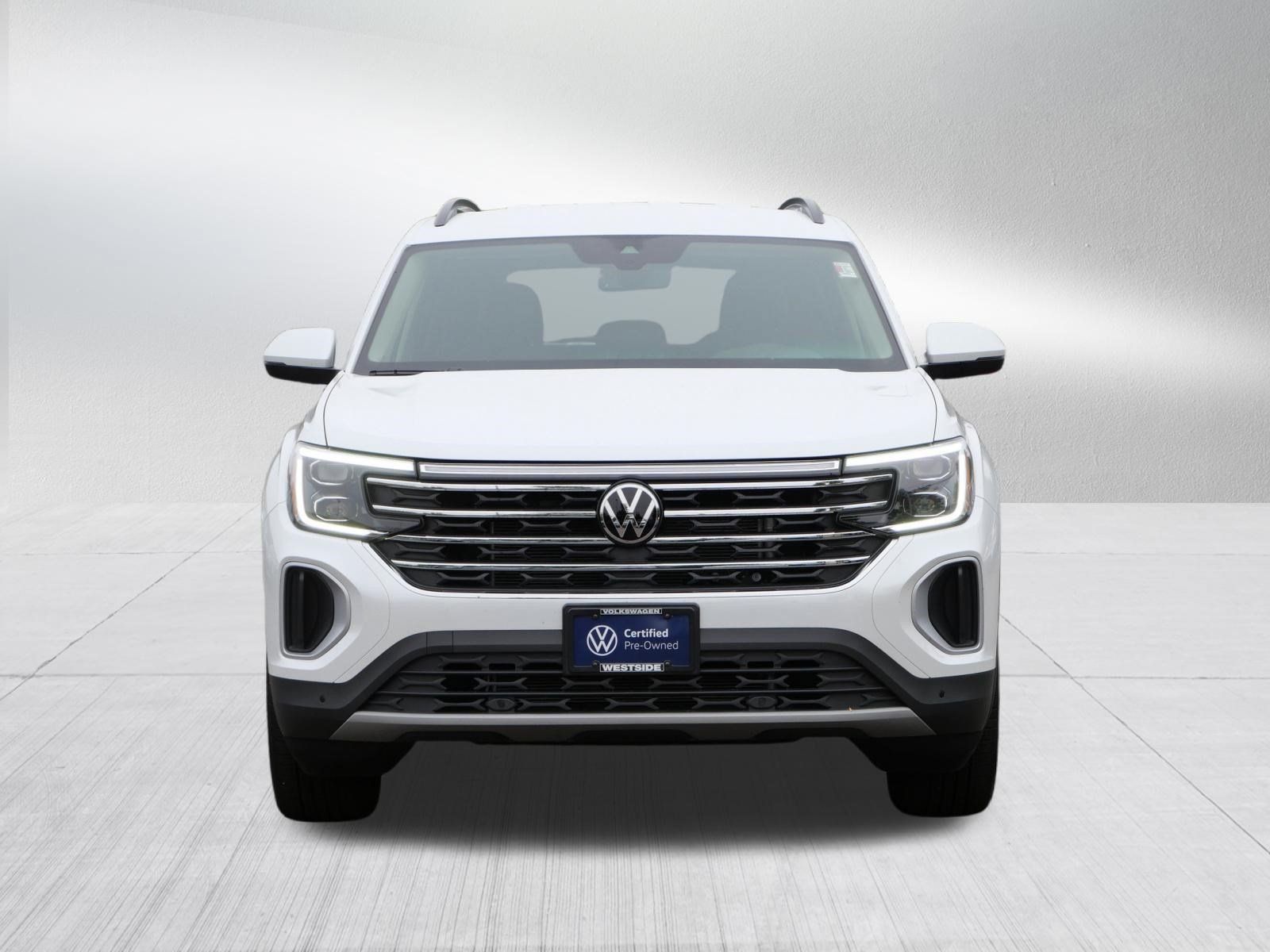 Certified 2026 Volkswagen Atlas SE AWD/4WD image 2