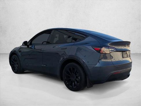 Used 2023 Tesla Model Y Long Range image 7
