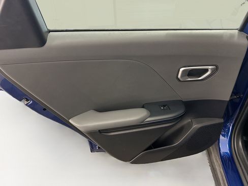 Used 2025 Kia K4 LXS image 26