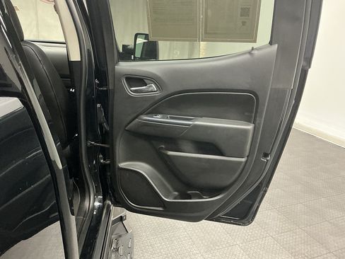 Used 2019 Chevrolet Colorado ZR2 w/ ZR2 Midnight Special Edition AWD/4WD image 30