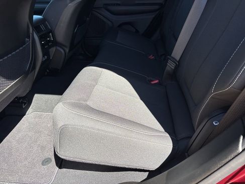 Used 2025 Jeep Grand Cherokee Laredo X w/ Trailer Tow Package image 19